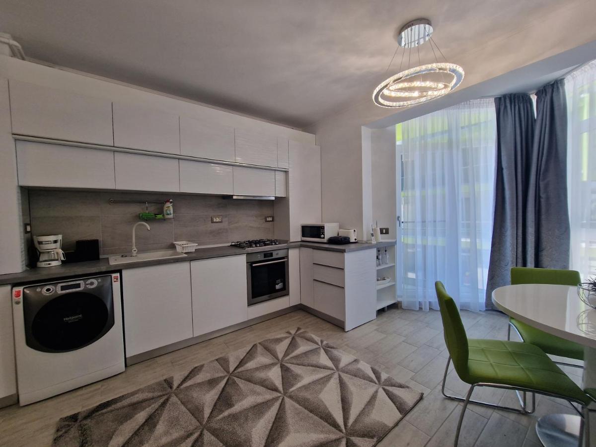 Dava Aparthotel Pool & Spa Mamaia Nord Năvodari Eksteriør billede